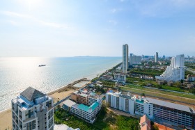 AERAS Beachfront Condominium Pattaya คอนโด ใน จอมเทียน