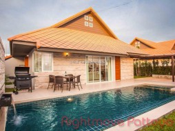 3 Beds House For Rent In East Pattaya-The Ville
