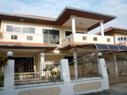 4 ห้องนอน บ้าน สำหรับขาย ใน พัทยาตะวันออก - Eakmongkol 1