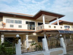 4 Beds House For Rent In East Pattaya-Eakmongkol 1