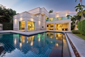 5 Beds House For Rent In East Pattaya-The Vineyards 1
