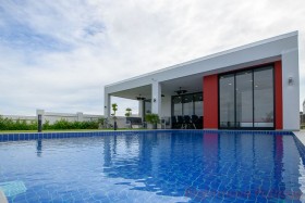 3 ห้องนอน บ้าน สำหรับขาย ใน พัทยาตะวันออก - Siam Royal View