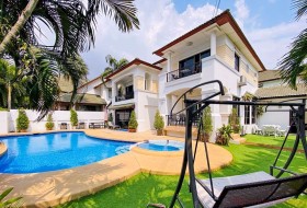 6 Beds House For Rent In East Pattaya-Central Park 4/2