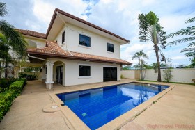 4 Beds House For Rent In East Pattaya-Lakeside Court 1