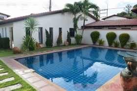 4 Beds House For Rent In East Pattaya-Mabprachan Gardens