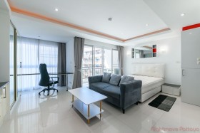 Studio Condo For Rent In Central Pattaya-The Avenue Pattaya
