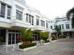 3 ห้องนอน บ้าน สำหรับขาย ใน วงศ์อมาตย์ - Wongamat Exclusive Place