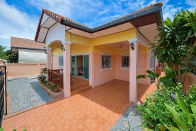 3 ห้องนอน บ้าน สำหรับขาย ใน พัทยาตะวันออก - Classic Home 2