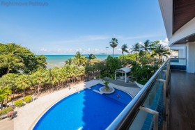 3 Beds Condo For Sale In Pratumnak-Baan Haad U Thong