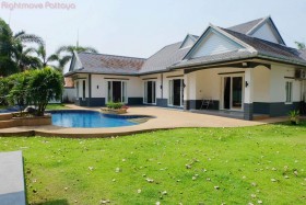 4 ห้องนอน บ้าน สำหรับเช่า ใน พัทยาตะวันออก - Foxlea Villas