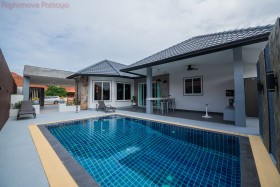 4 ห้องนอน บ้าน สำหรับขาย ใน พัทยาตะวันออก - Pattaya Hill 2