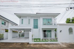 3 ห้องนอน บ้าน สำหรับขาย ใน พัทยาตะวันออก - Baan Pruksa Nara Jomtien