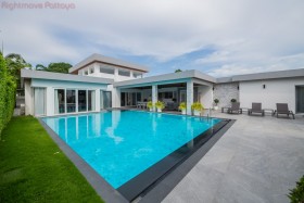 6 ห้องนอน บ้าน สำหรับขาย ใน พัทยาตะวันออก - Siam Royal View