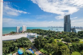 2 ห้องนอน คอนโด สำหรับขาย ใน พระตำหนัก - Sky Residences Pattaya
