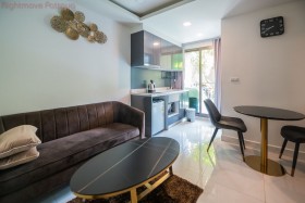 1 Bed Condo For Rent In Pratumnak-Arcadia Center Suites