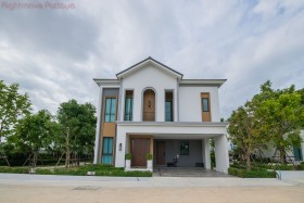 3 ห้องนอน บ้าน สำหรับขาย ใน พัทยาตะวันออก - The Palm Grandio