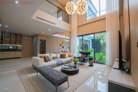 4 ห้องนอน บ้าน สำหรับขาย ใน พัทยาใต้ - Luxury Vista Villa