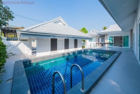 3 Beds House For Sale In East Pattaya-Impress House