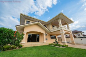 5 Beds House For Sale In East Pattaya-Siam Gardens