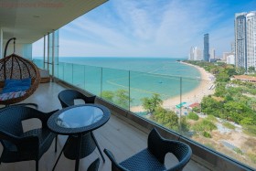 3 ห้องนอน คอนโด สำหรับขาย ใน วงศ์อมาตย์ - The Cove Pattaya
