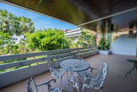 3 ห้องนอน คอนโด สำหรับขาย ใน จอมเทียน - Grand Condotel