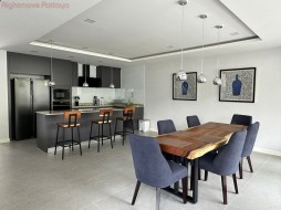 5 ห้องนอน บ้าน สำหรับขาย ใน จอมเทียน - Serenity Jomtien Villas
