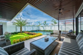 5 ห้องนอน บ้าน สำหรับขาย ใน พัทยาตะวันออก - Zensiri Lakeside Mabprachan