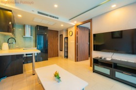 1 ห้องนอน คอนโด สำหรับขาย ใน พัทยากลาง - Grand Avenue Residence