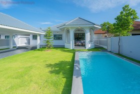4 ห้องนอน บ้าน สำหรับขาย ใน พัทยาตะวันออก - Mabprachan Garden Resort